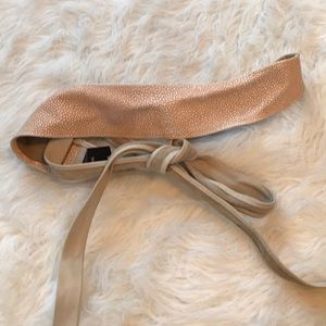 Ada wrap belt